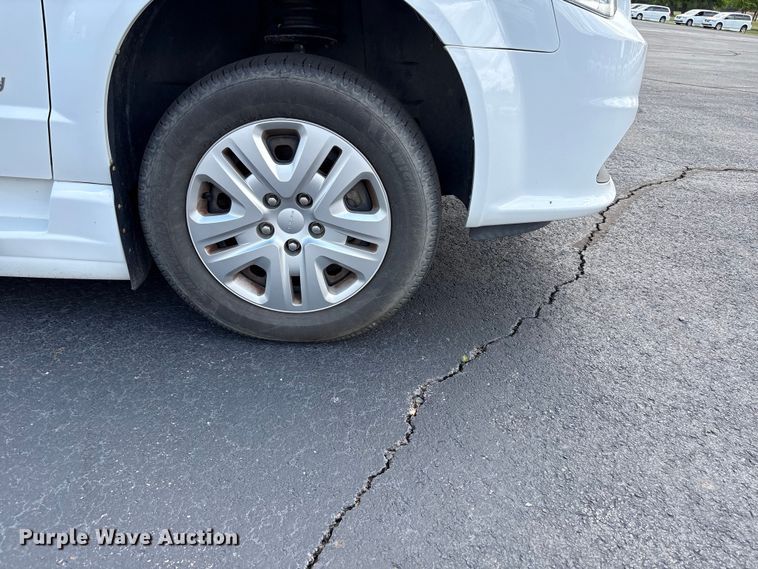 image for item NK9097 2019 Dodge Grand Caravan handicap accessible van