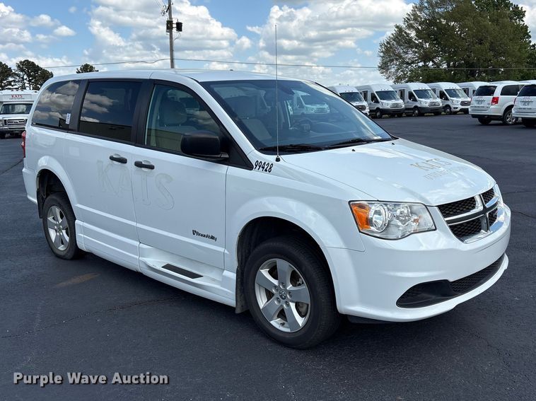 image for item NK9098 2019 Dodge Grand Caravan handicap accessible van
