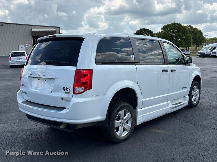 image for item NK9098 2019 Dodge Grand Caravan handicap accessible van
