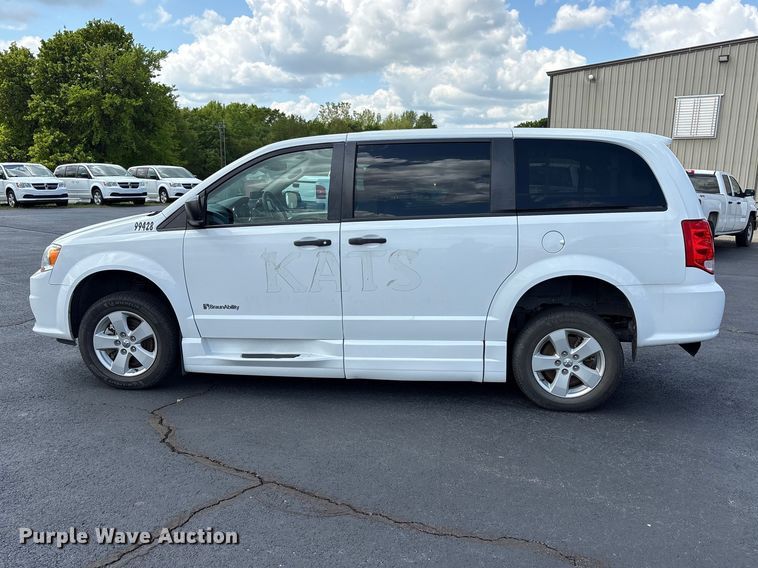 image for item NK9098 2019 Dodge Grand Caravan handicap accessible van