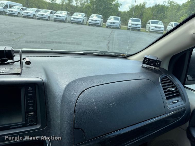 image for item NK9098 2019 Dodge Grand Caravan handicap accessible van