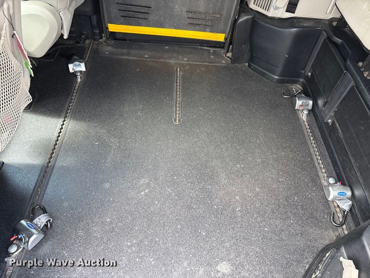 image for item NK9098 2019 Dodge Grand Caravan handicap accessible van