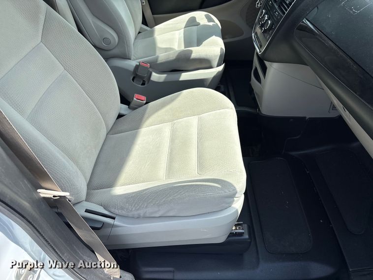 image for item NK9098 2019 Dodge Grand Caravan handicap accessible van