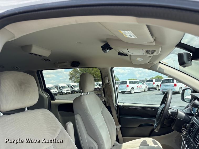 image for item NK9098 2019 Dodge Grand Caravan handicap accessible van