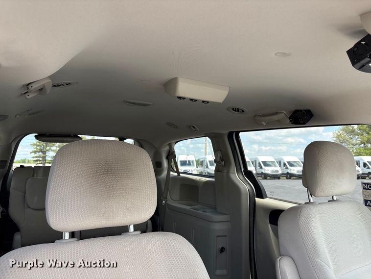 image for item NK9098 2019 Dodge Grand Caravan handicap accessible van