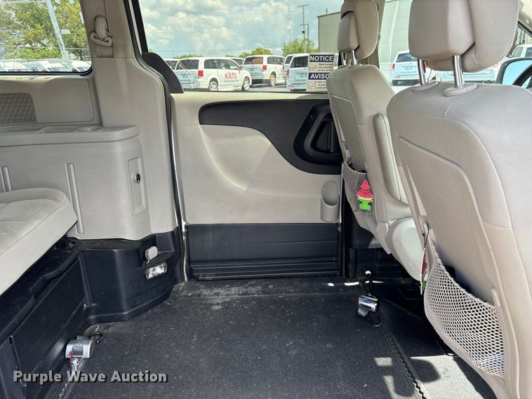 image for item NK9098 2019 Dodge Grand Caravan handicap accessible van