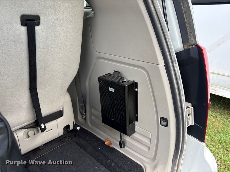 image for item NK9098 2019 Dodge Grand Caravan handicap accessible van