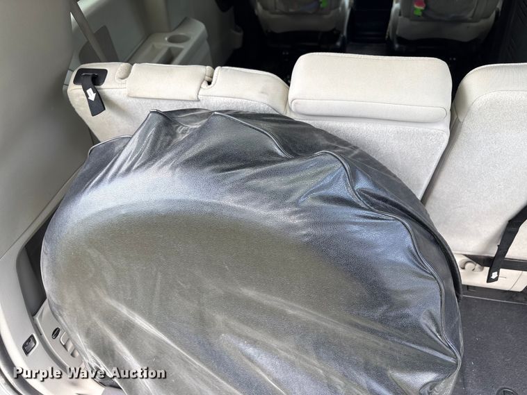 image for item NK9098 2019 Dodge Grand Caravan handicap accessible van