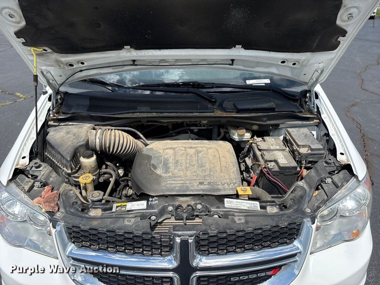 image for item NK9098 2019 Dodge Grand Caravan handicap accessible van