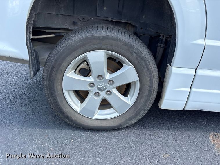 image for item NK9098 2019 Dodge Grand Caravan handicap accessible van