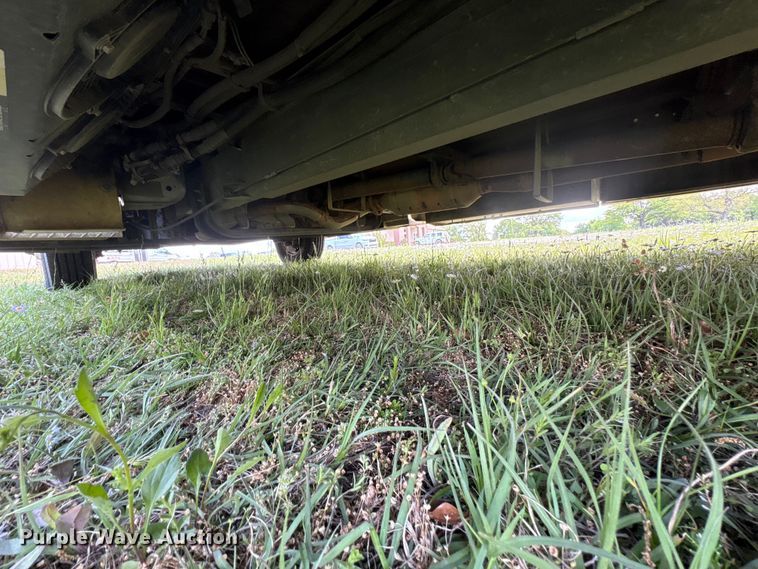 image for item NK9099 2016 Ford E450 shuttle bus