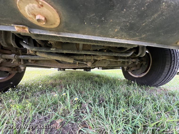 image for item NK9099 2016 Ford E450 shuttle bus