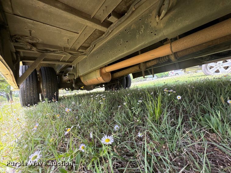 image for item NK9099 2016 Ford E450 shuttle bus