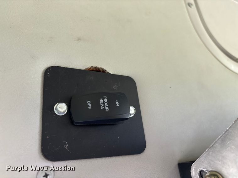 image for item NK9099 2016 Ford E450 shuttle bus