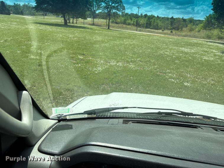 image for item NK9099 2016 Ford E450 shuttle bus