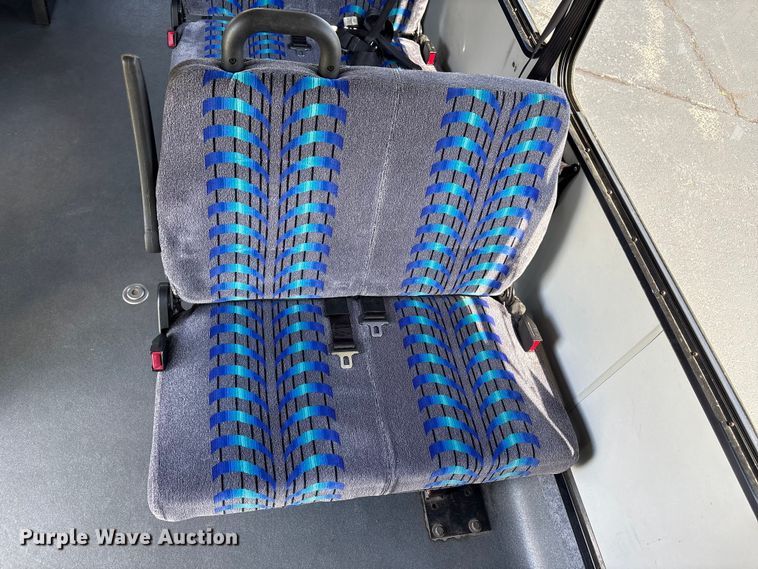 image for item NK9099 2016 Ford E450 shuttle bus