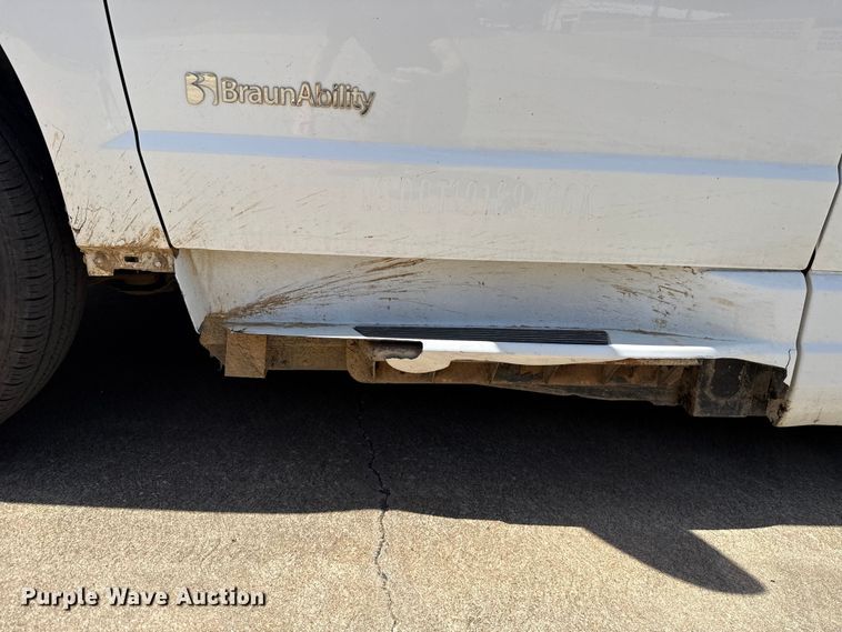 image for item NK9160 2019 Dodge Grand Caravan handicap accessible van