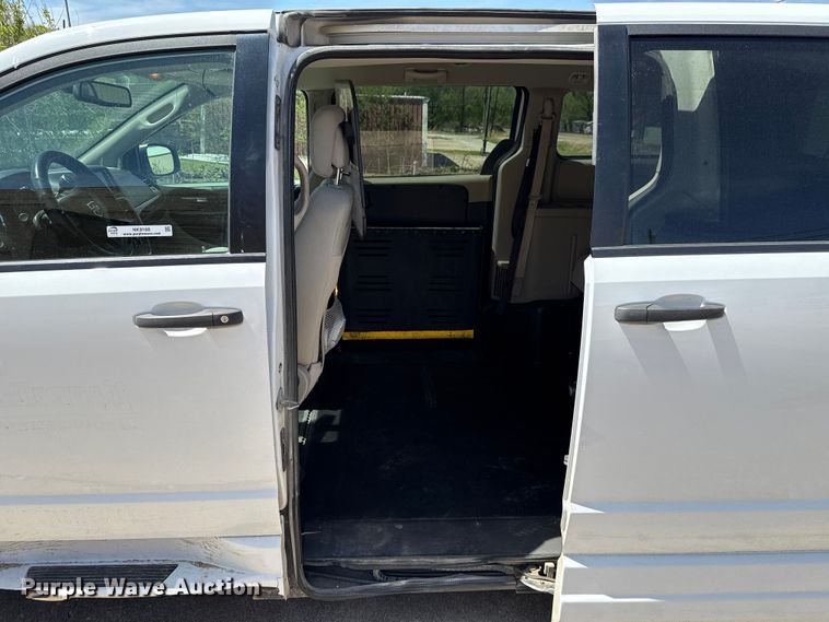 image for item NK9160 2019 Dodge Grand Caravan handicap accessible van