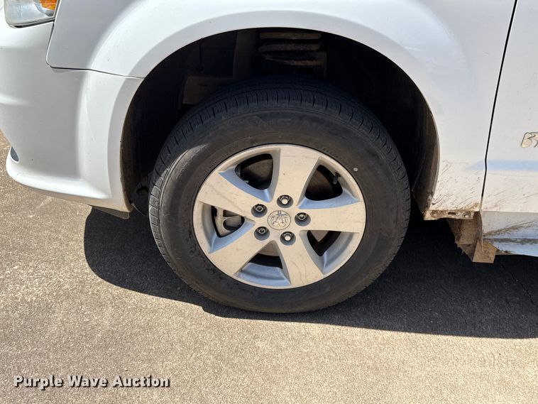 image for item NK9160 2019 Dodge Grand Caravan handicap accessible van