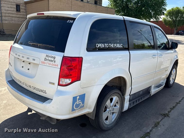 image for item NK9161 2017 Dodge Grand Caravan handicap accessible van