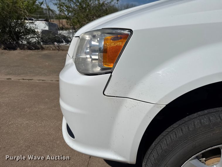 image for item NK9161 2017 Dodge Grand Caravan handicap accessible van