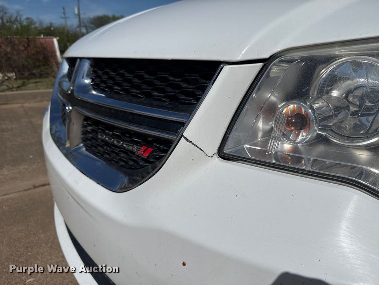 image for item NK9161 2017 Dodge Grand Caravan handicap accessible van