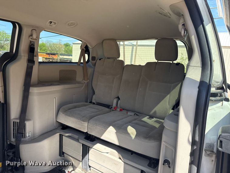 image for item NK9161 2017 Dodge Grand Caravan handicap accessible van