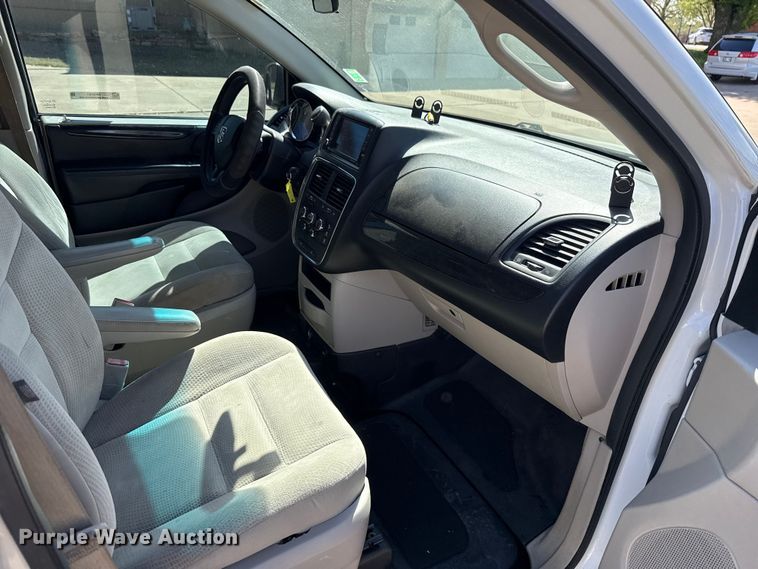 image for item NK9161 2017 Dodge Grand Caravan handicap accessible van