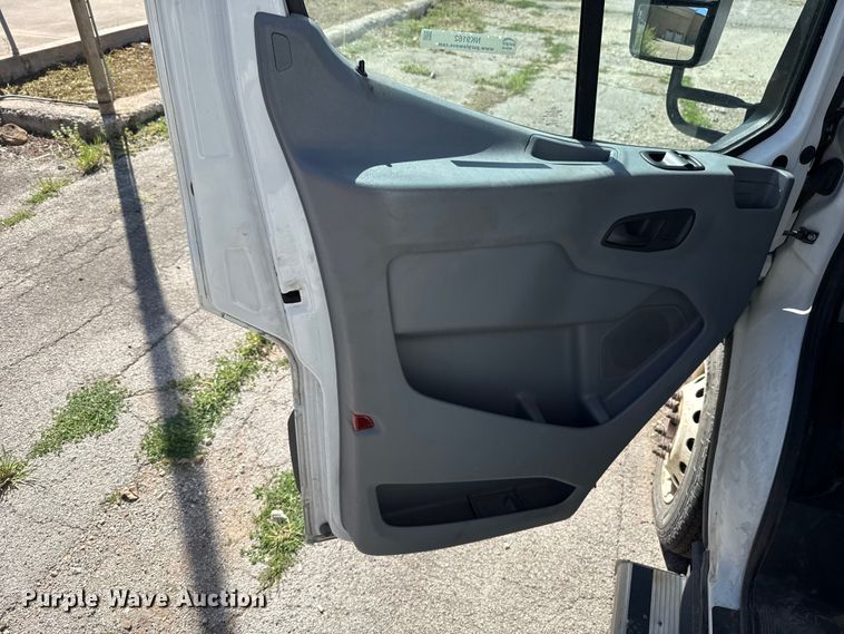 image for item NK9162 2018 Ford Transit 350HD shuttle bus