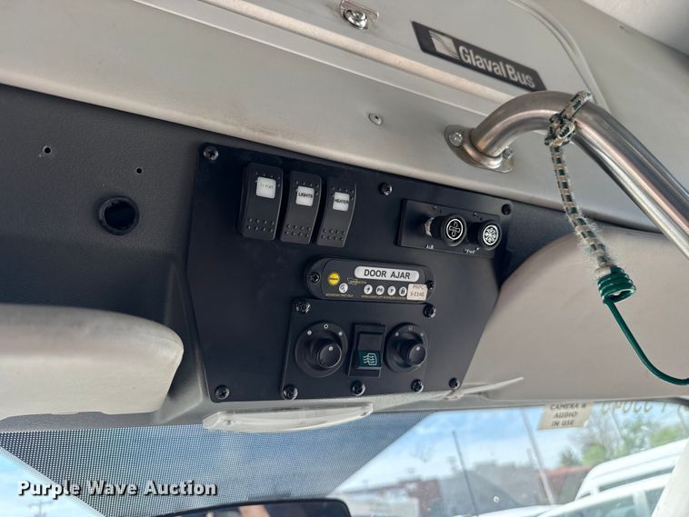 image for item NK9162 2018 Ford Transit 350HD shuttle bus