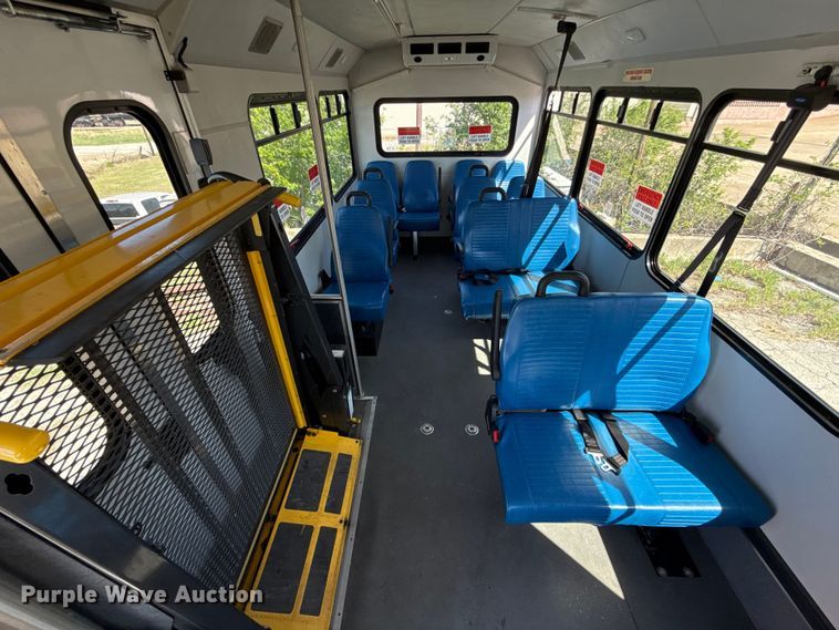 image for item NK9162 2018 Ford Transit 350HD shuttle bus