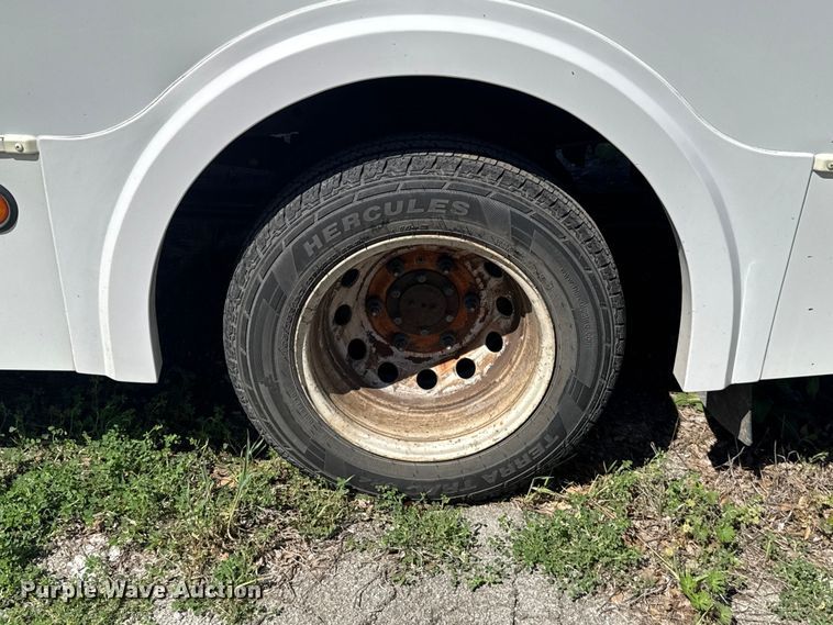 image for item NK9162 2018 Ford Transit 350HD shuttle bus