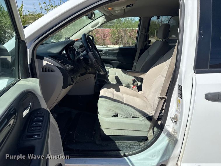 image for item NK9163 2019 Dodge Grand Caravan handicap accessible van