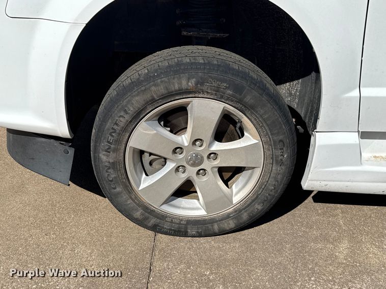 image for item NK9163 2019 Dodge Grand Caravan handicap accessible van