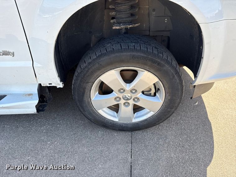 image for item NK9163 2019 Dodge Grand Caravan handicap accessible van