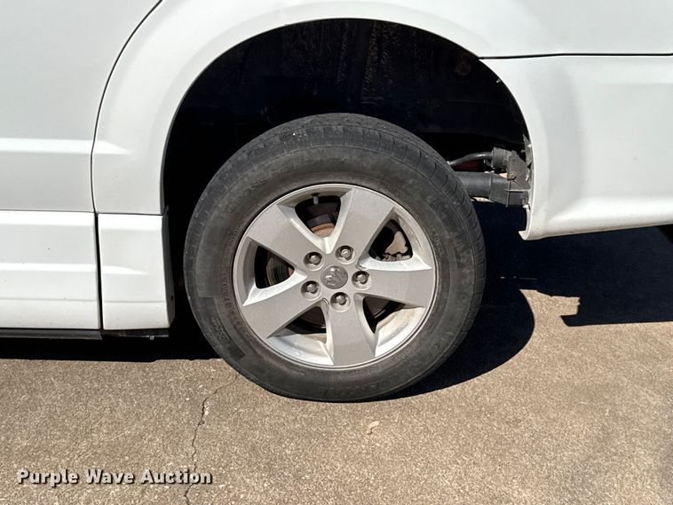 image for item NK9163 2019 Dodge Grand Caravan handicap accessible van