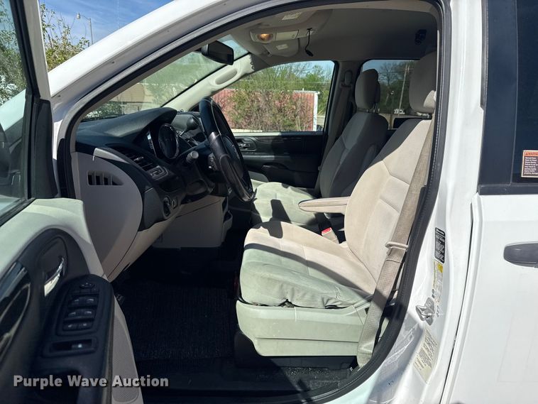 image for item NK9164 2019 Dodge Grand Caravan handicap accessible van