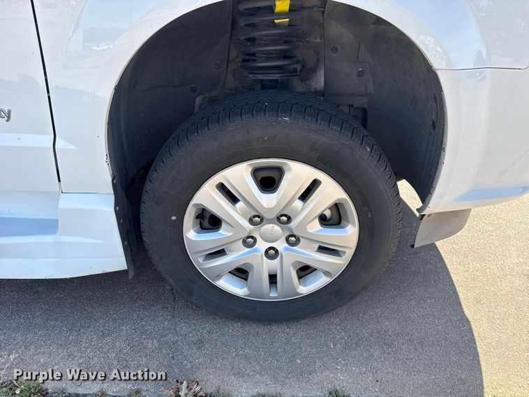 image for item NK9164 2019 Dodge Grand Caravan handicap accessible van