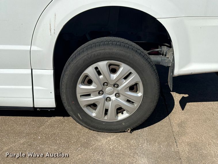image for item NK9164 2019 Dodge Grand Caravan handicap accessible van