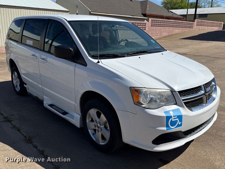 image for item NK9165 2017 Dodge Grand Caravan handicap accessible van