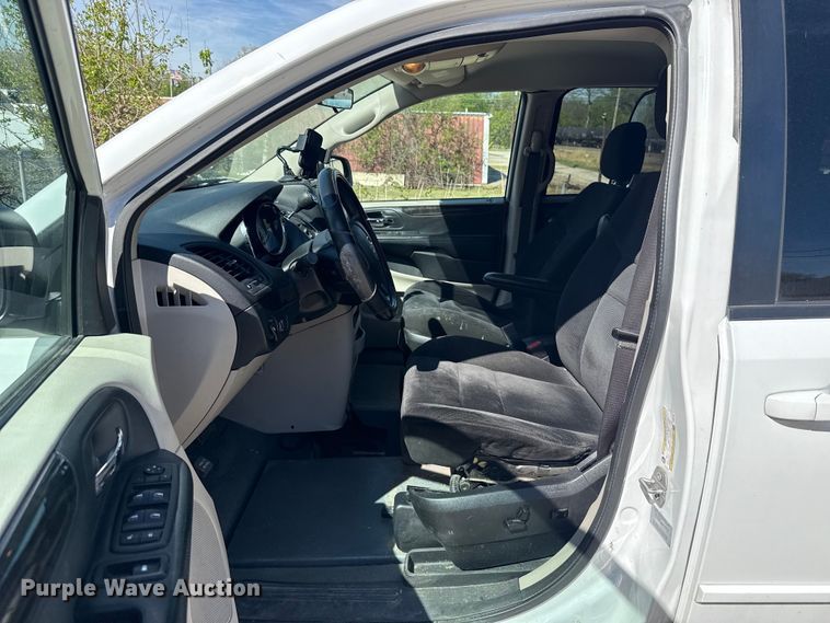 image for item NK9165 2017 Dodge Grand Caravan handicap accessible van