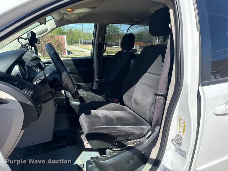 image for item NK9165 2017 Dodge Grand Caravan handicap accessible van