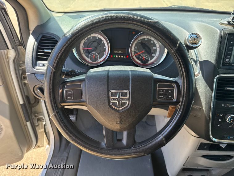 image for item NK9165 2017 Dodge Grand Caravan handicap accessible van