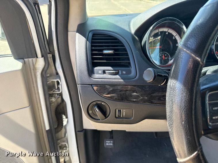 image for item NK9165 2017 Dodge Grand Caravan handicap accessible van