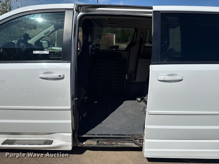 image for item NK9165 2017 Dodge Grand Caravan handicap accessible van