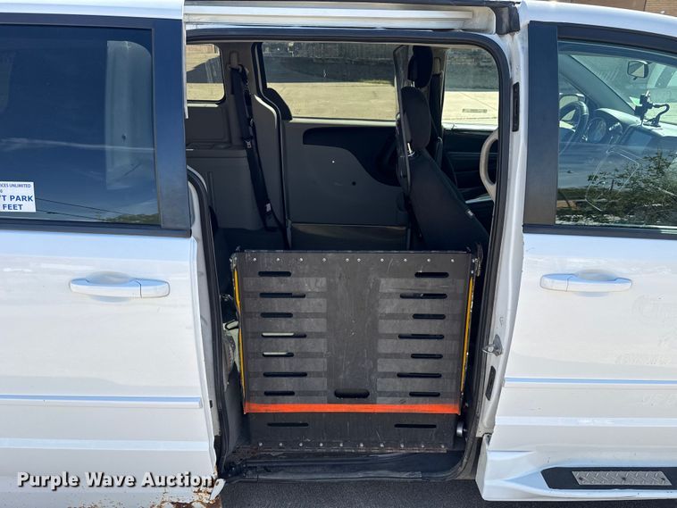image for item NK9165 2017 Dodge Grand Caravan handicap accessible van