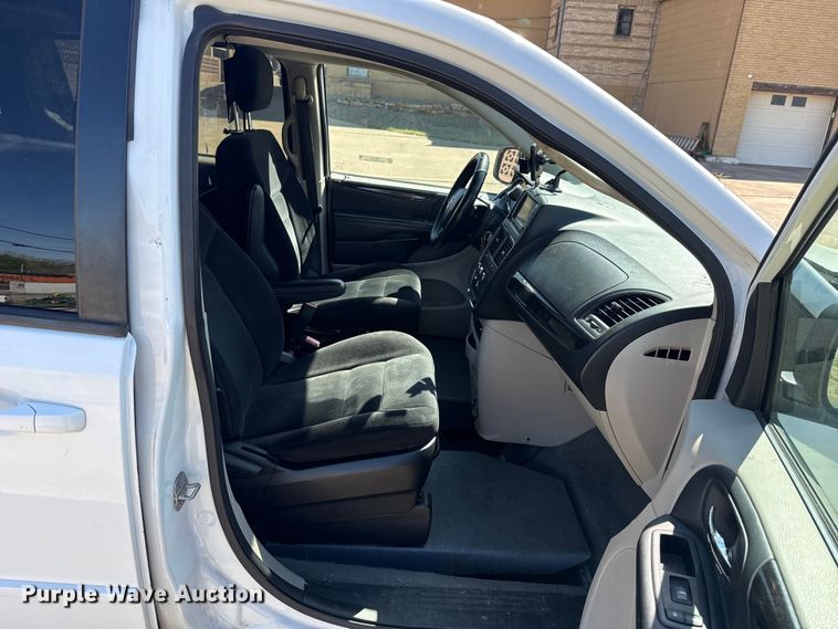 image for item NK9165 2017 Dodge Grand Caravan handicap accessible van