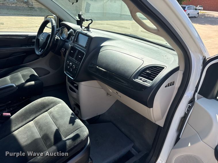 image for item NK9165 2017 Dodge Grand Caravan handicap accessible van