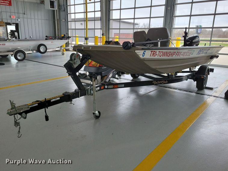 image for item NK9966 2010 Alumacraft boat