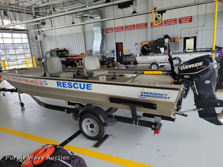 image for item NK9966 2010 Alumacraft boat